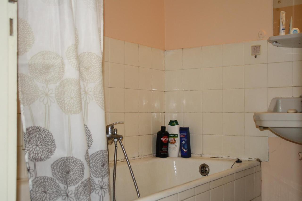 Private Bedrooms In Shared Apartment 135 Sm Athens Center Dış mekan fotoğraf